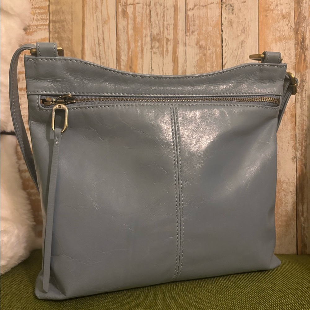 HOBO Cambel Crossbody in polished leather